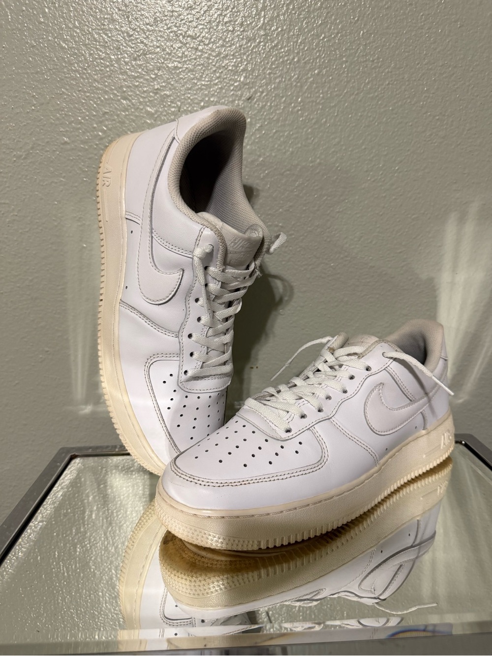 Nike Air Force 1 ’07 Triple White Low Sneakers CW2288-111 Men’s 8 Women’s 9.5